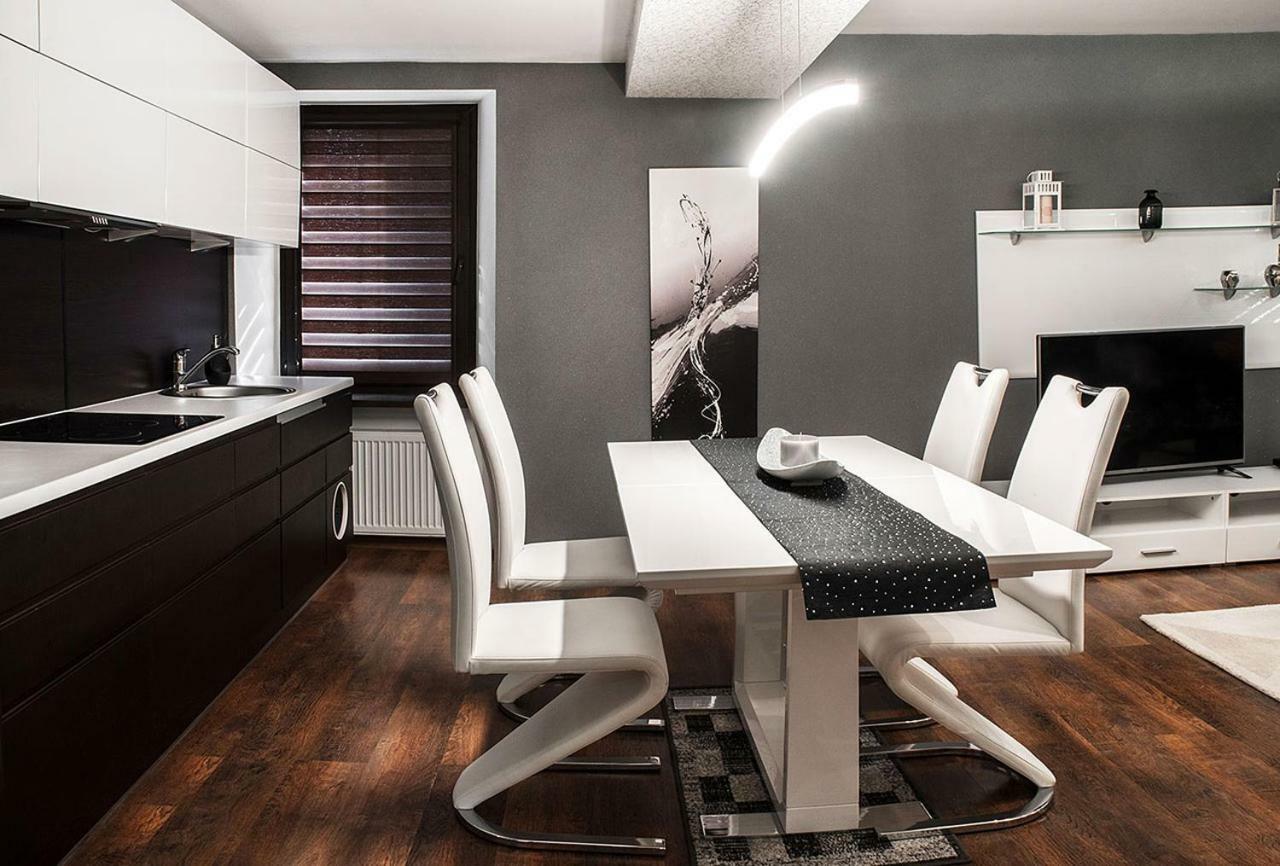 Appartamento Apartament Alan Kłodzko Esterno foto